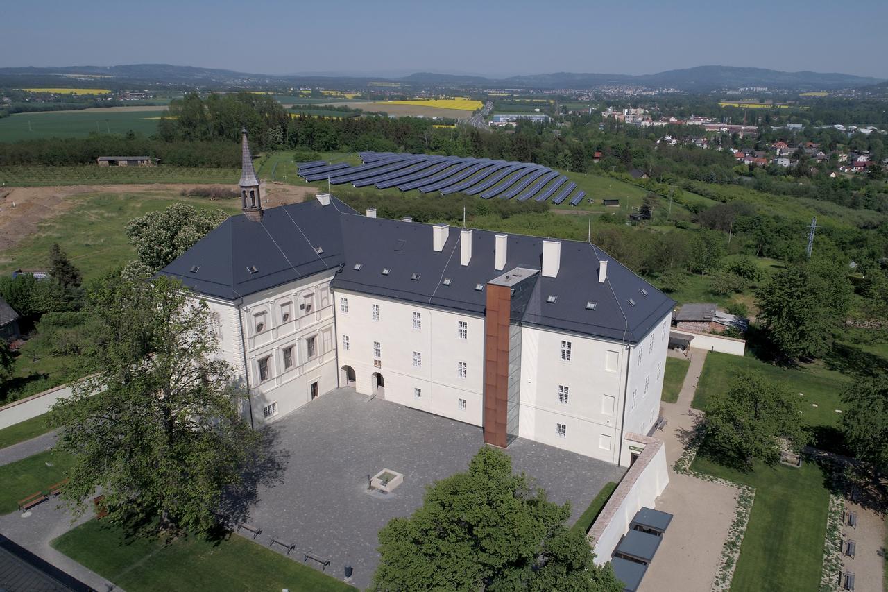 Hotel Zamek Svijany Exterior foto